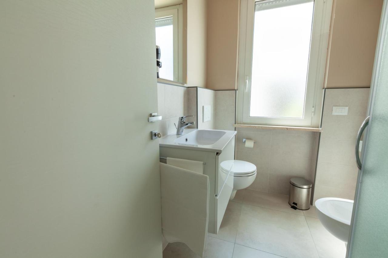 Holiday Club Residence Алба Адриатика Екстериор снимка
