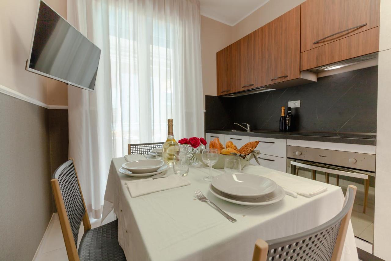 Holiday Club Residence Алба Адриатика Екстериор снимка